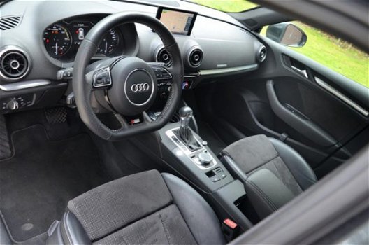 Audi A3 Sportback - 1.4 e-tron PHEV Ambition Pro Line plus S-Line Navi/Ecc/Pdc/Led/Cr-Controle/LMV L - 1