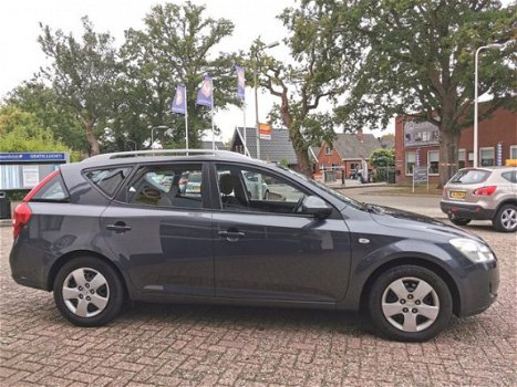 Kia Cee'd Sporty Wagon - Ceed 1.4 Cvvt X-Tra NL-Auto *Geen Afl. kosten - 1