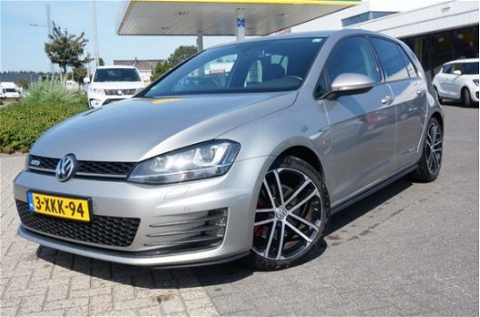 Volkswagen Golf - 2.0 TDI 184PK GTD KEYLESS NAVI XENON - 1