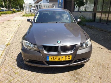 BMW 3-serie - 318i High Executive - 1