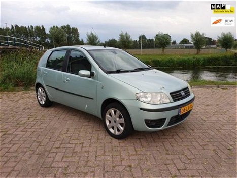 Fiat Punto - 1.4-16V Emotion Airco 5drs Radio.cd speler facelift - 1