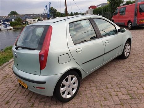 Fiat Punto - 1.4-16V Emotion Airco 5drs Radio.cd speler facelift - 1