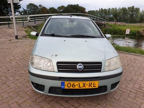 Fiat Punto - 1.4-16V Emotion Airco 5drs Radio.cd speler facelift - 1