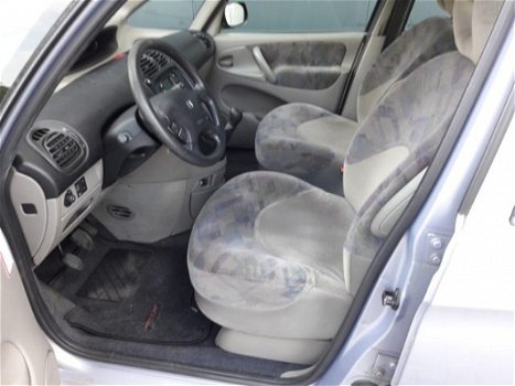 Citroën Xsara Picasso - 1.8i-16V - 1