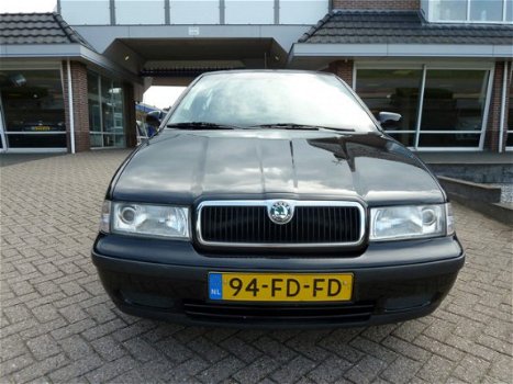 Skoda Octavia - 1.6 SLXi TREKHAAK - 1