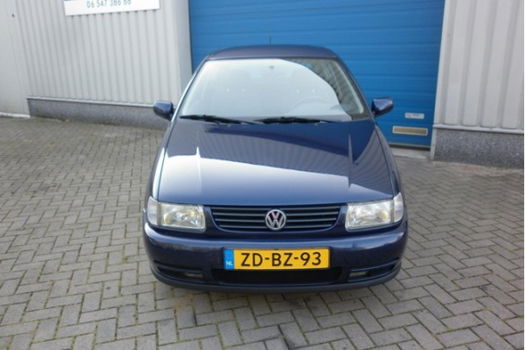 Volkswagen Polo - 1.6 AIRCO STUURBEKRACHTIGING - 1