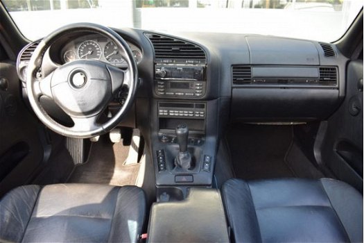 BMW 3-serie Cabrio - 320i Executive Airco, Cruise Control, Lm Velgen, Km 250000 - 1