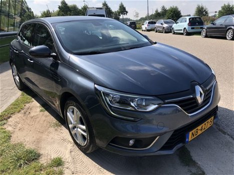 Renault Mégane - 1.2 TCe 130Pk Zen Climat R-Link2 PDC a - 1