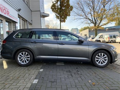 Volkswagen Passat Variant - 1.6 TDI Business Edition R Camera in Topstaat - 1