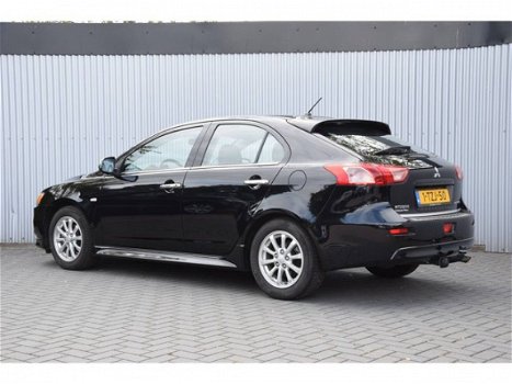 Mitsubishi Lancer Sportback - 1.6 Limited Edition/Trekhaak/All Season - 1