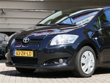 Toyota Auris - 1.4-16V Sol, navigatie - 1