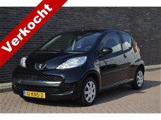 Peugeot 107 - 1.0-12V Sublime Zwart metallic, Airco, frisse auto N.A.P