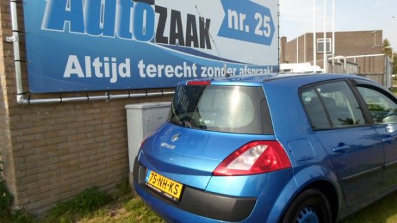 Renault Mégane - 1.6-16V Expression Comfort met apk tot juni 2020 - 1