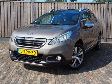 Peugeot 2008 - 1.6 VTi 120pk Navigatie Cruise Controle Parkeersensoren Telefoon Panoramadak Lichtmet - 1