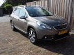 Peugeot 2008 - 1.6 VTi 120pk Navigatie Cruise Controle Parkeersensoren Telefoon Panoramadak Lichtmet - 1 - Thumbnail