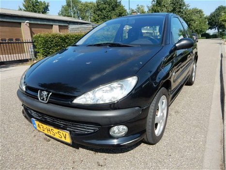 Peugeot 206 - 1.6 16V GENTRY 3D - 1