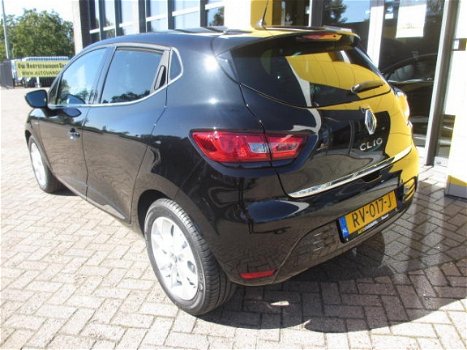 Renault Clio - TCe 90 Limited / NAVI / PARKEERSENSOREN - 1