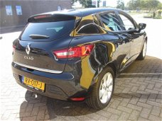 Renault Clio - TCe 90 Limited / NAVI / PARKEERSENSOREN