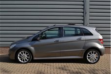 Mercedes-Benz B-klasse - 200 CDI B200 AVANTGARDE LEDER DAK LM-VELGEN + INRUIL MOGELIJK