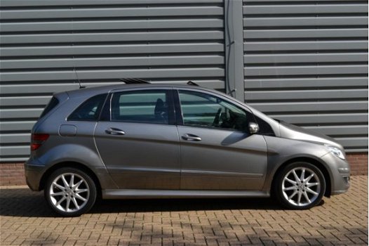 Mercedes-Benz B-klasse - 200 CDI B200 AVANTGARDE LEDER DAK LM-VELGEN + INRUIL MOGELIJK - 1