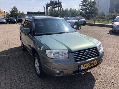 Subaru Forester - 2.0 X Comfort Pack | Trekhaak | ECC airco | Hoge/lage gearing | - 1