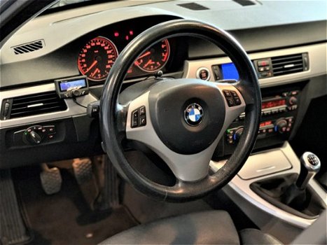 BMW 3-serie - 325i Dynamic Executive|Navi|M Performance uitlaat|Xenon| - 1