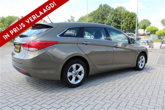 Hyundai i40 Wagon - 1.6 GDI Blue i-Catcher PDC, Clima, stuurbediening, 16