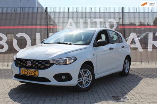 Fiat Tipo. - 1.4 16v Pop PDC, Trekhaak, APK 11/2021, stuurbediening, Airco, cruise control - 1