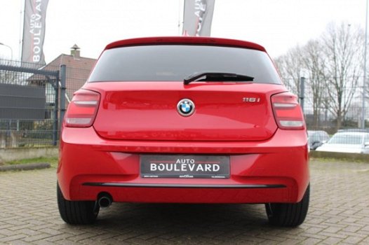 BMW 1-serie - 116i Limited Edition Navi, PDC achter, Automaat, APK tot 05/2020 - 1