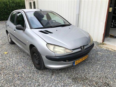 Peugeot 206 - XT 1.4 HDI - 1