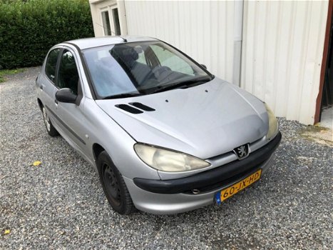 Peugeot 206 - XT 1.4 HDI - 1