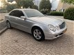 Mercedes-Benz E-klasse - 270 CDI Avantgarde Nette Auto 100% onderhouden geen Taxi - 1 - Thumbnail