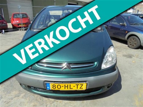 Citroën Xsara Picasso - 1.8i-16V deze auto heeft leren bekleding en rijdt schakeld goed - 1