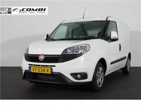 Fiat Doblò Cargo - 1.6 MJ L1H1 105pk | Navi | Airco | Trekhaak | DAB+ - 1