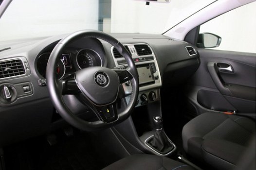 Volkswagen Polo - 1.4 TDI BlueMotion Navigatie Parkeersensoren Airco 200x Vw-Audi-Seat-Skoda - 1