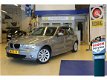 BMW 1-serie - 118i High Executive 5DRS Autom AC/ECC CRUISE-CONTROL PDC - 1 - Thumbnail