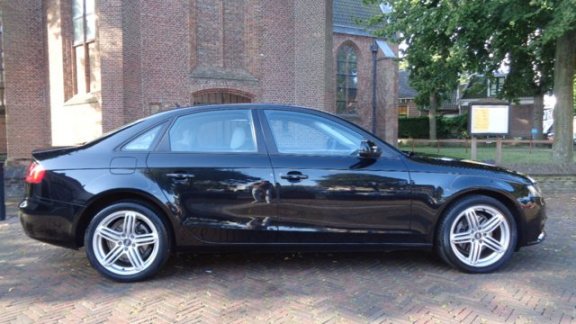 Audi A4 - 2.0 TDI AUT.NAVI/PDC/SCHUIFDAK/ RIJKLAAR PRIJS - 1