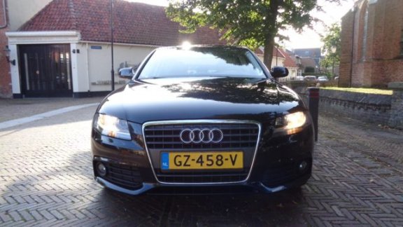 Audi A4 - 2.0 TDI AUT.NAVI/PDC/SCHUIFDAK/ RIJKLAAR PRIJS - 1