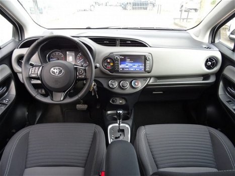 Toyota Yaris - 1.5 VVT-i Aspiration CVT-Automaat | Safety Sence | Bluetooth | Parkeercamera | Aircon - 1