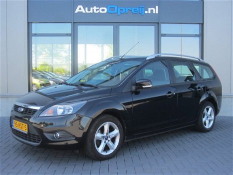 Ford Focus Wagon - 1.6 Comfort Airco, Trekhaak, NAVI, voorruit verwarming - 1