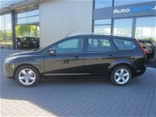 Ford Focus Wagon - 1.6 Comfort Airco, Trekhaak, NAVI, voorruit verwarming