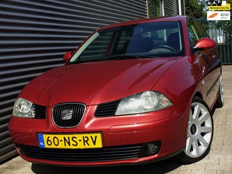 Seat Ibiza - 1.4-16V Signo 01-2004 Bord. Rood Metallic - 1