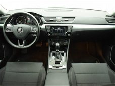 Skoda Superb - 1.6 TDI 120pk Automaat Hatchback Greentech Ambition Businessline