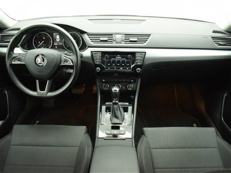 Skoda Superb - 1.6 TDI 120pk Automaat Hatchback Greentech Ambition Businessline - 1