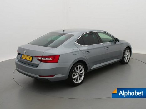 Skoda Superb - 1.6 TDI 120pk Automaat Hatchback Greentech Ambition Businessline - 1