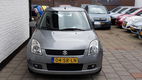 Suzuki Swift - 1.5 5drs exclusive uniek 64000km airco keyles start - 1 - Thumbnail