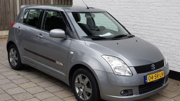 Suzuki Swift - 1.5 5drs exclusive uniek 64000km airco keyles start - 1