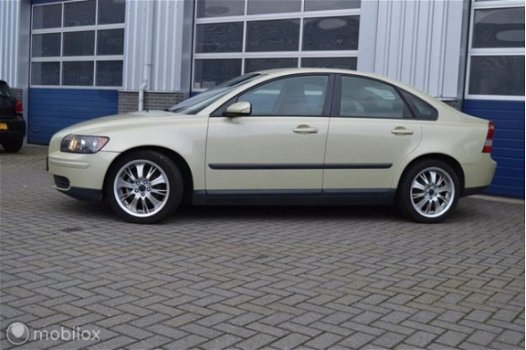 Volvo S40 - - 1.8 Kinetic - 1