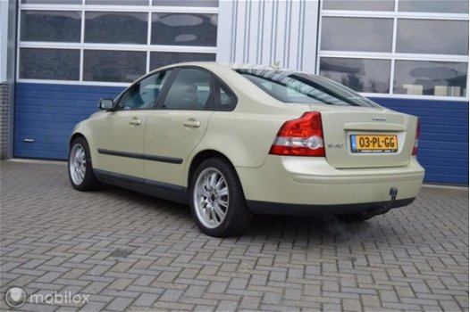 Volvo S40 - - 1.8 Kinetic - 1