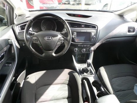 Kia Cee'd - 1.6 GDI Eco Dynamics 135PK First Edition met Navigatie - 1